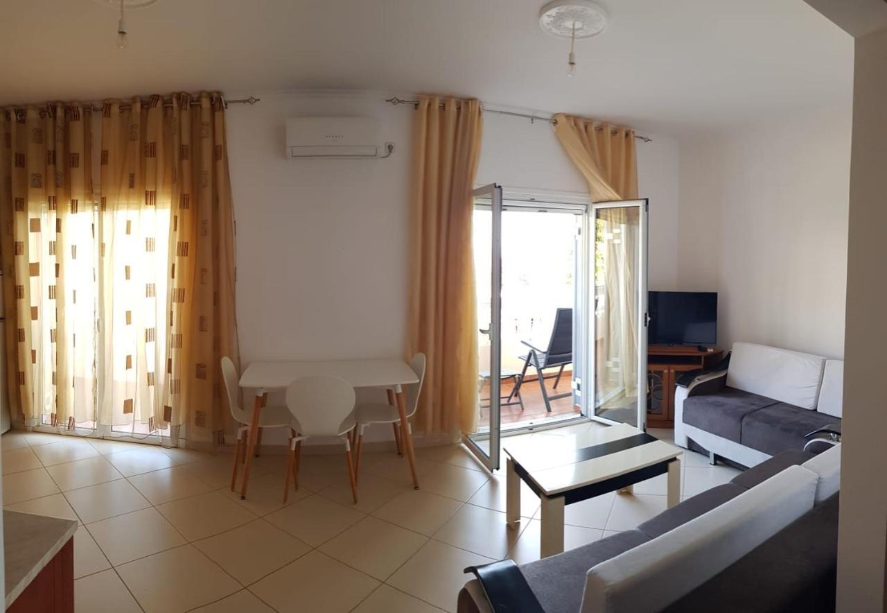 Stunning Sea View Apartments Sarandë Buitenkant foto