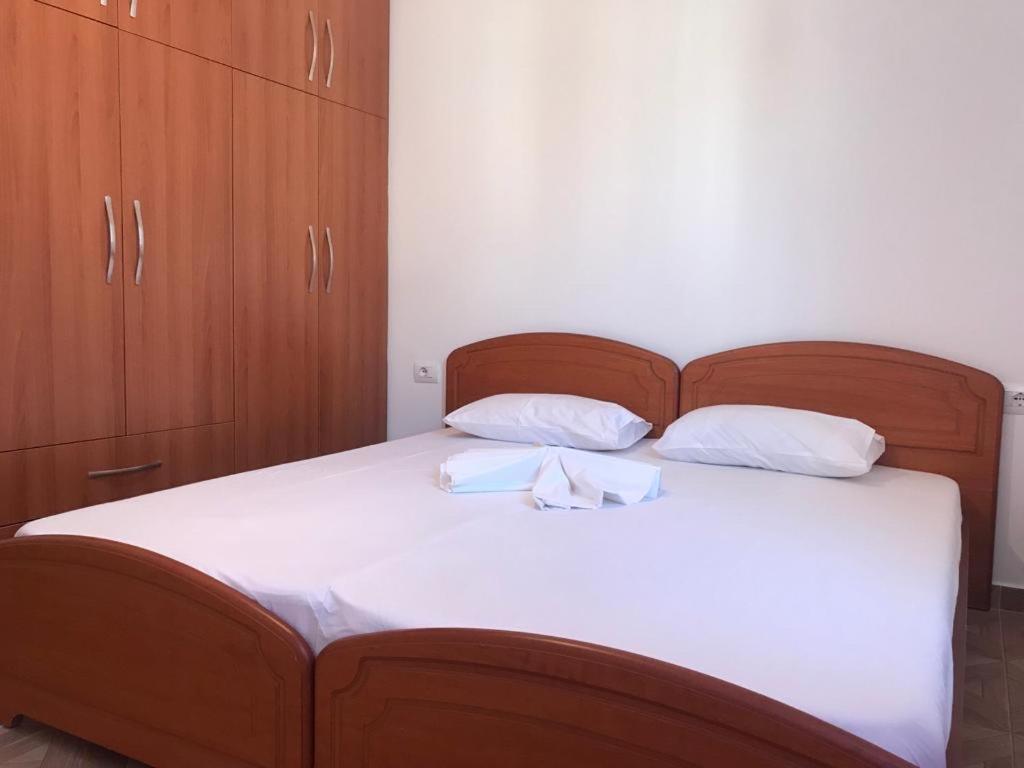 Stunning Sea View Apartments Sarandë Buitenkant foto