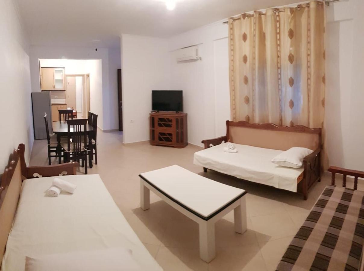 Stunning Sea View Apartments Sarandë Buitenkant foto