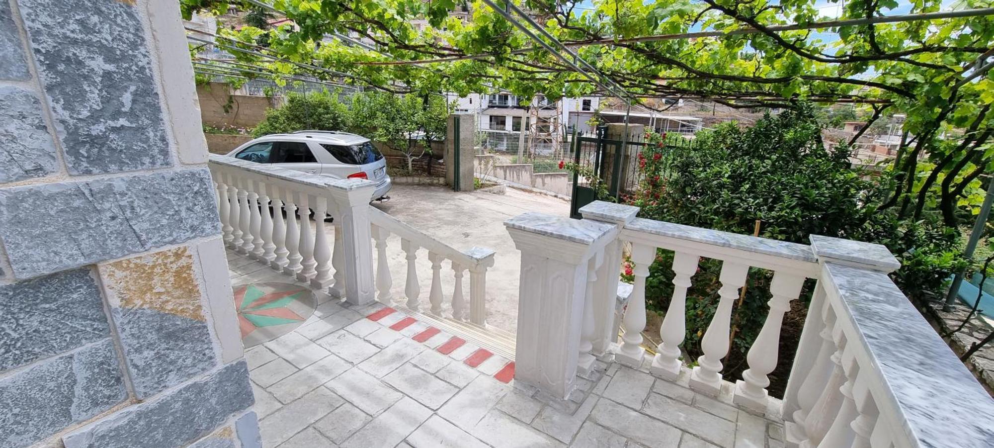 Stunning Sea View Apartments Sarandë Buitenkant foto