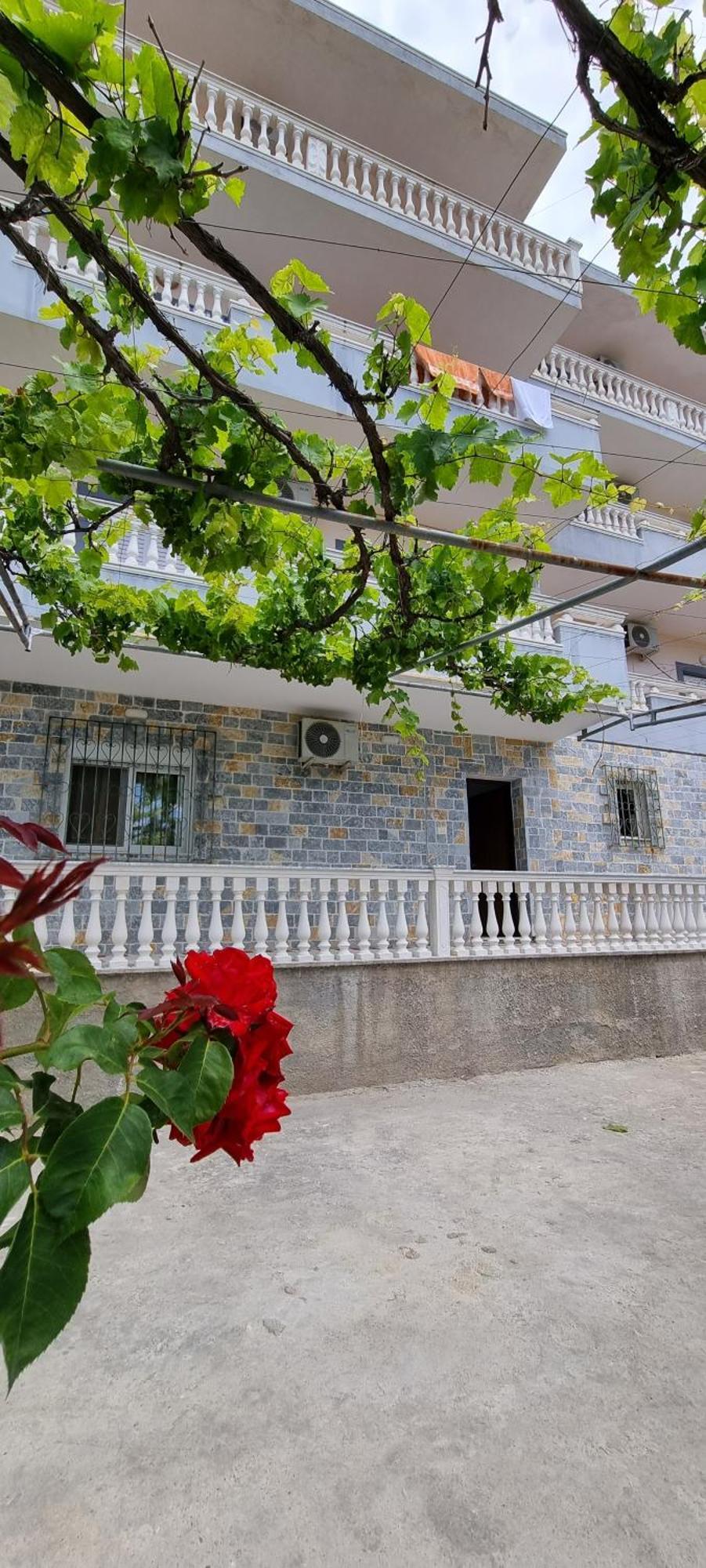 Stunning Sea View Apartments Sarandë Buitenkant foto
